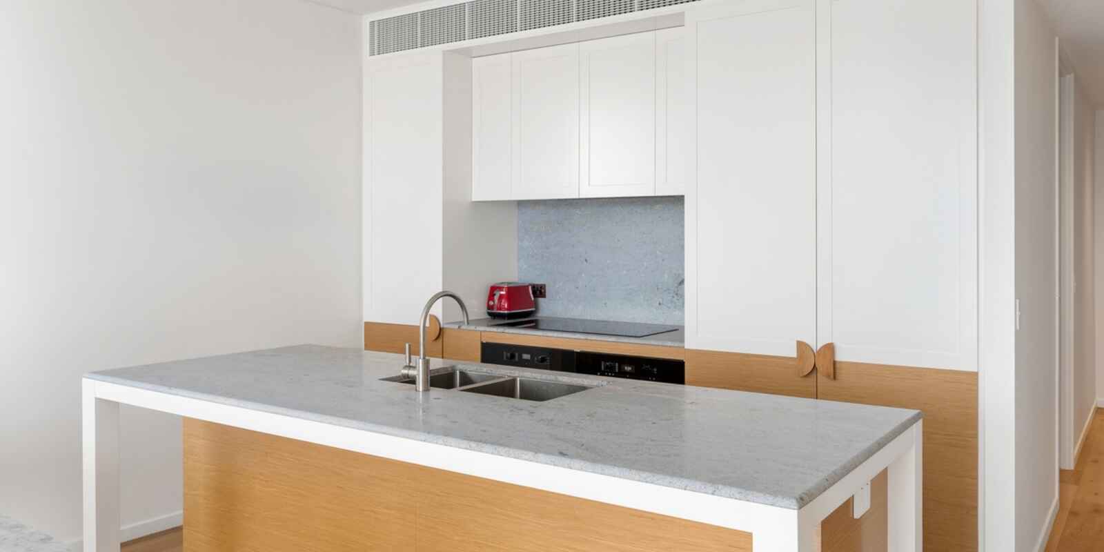 306/23 Honeysuckle Drive Newcastle