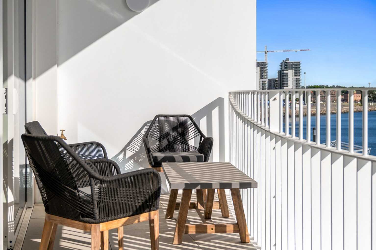 306/23 Honeysuckle Drive Newcastle