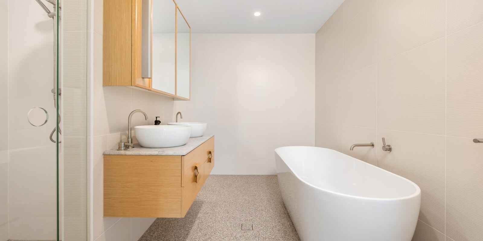 306/23 Honeysuckle Drive Newcastle