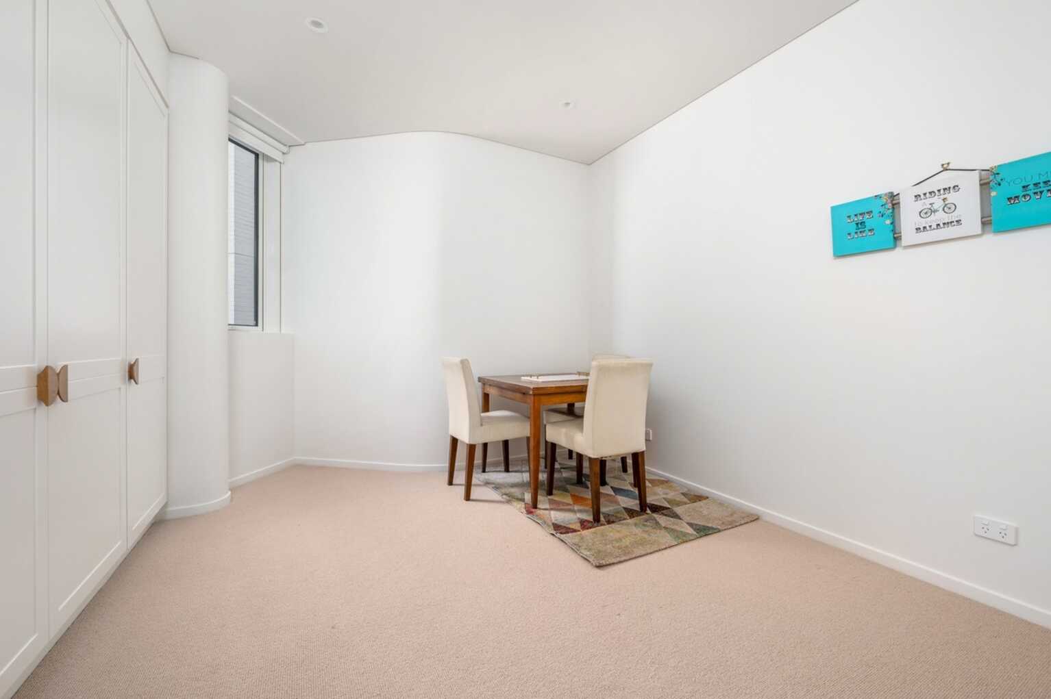 306/23 Honeysuckle Drive Newcastle