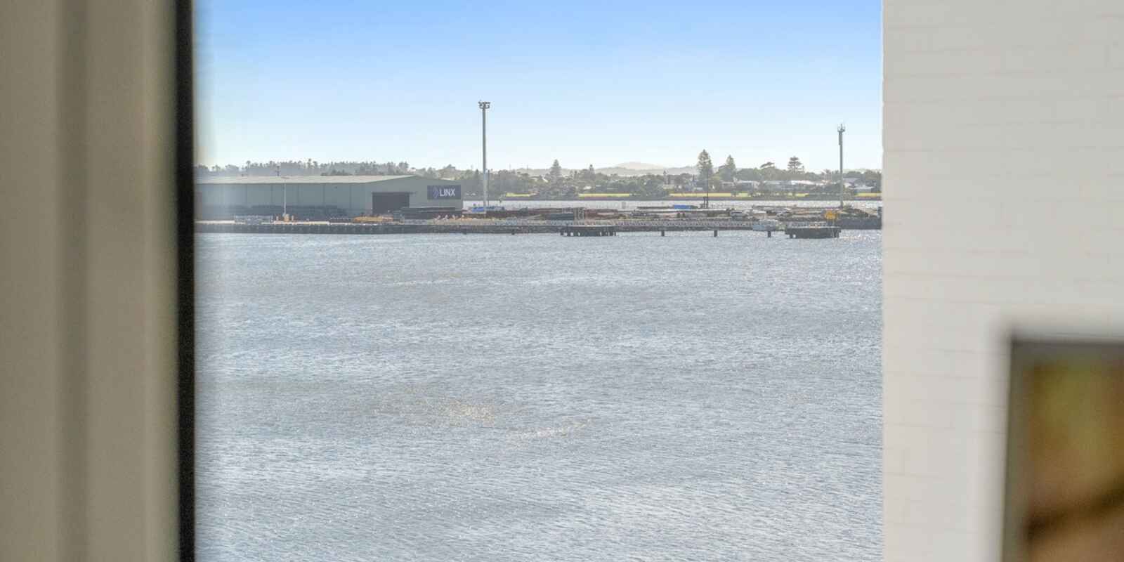 306/23 Honeysuckle Drive Newcastle