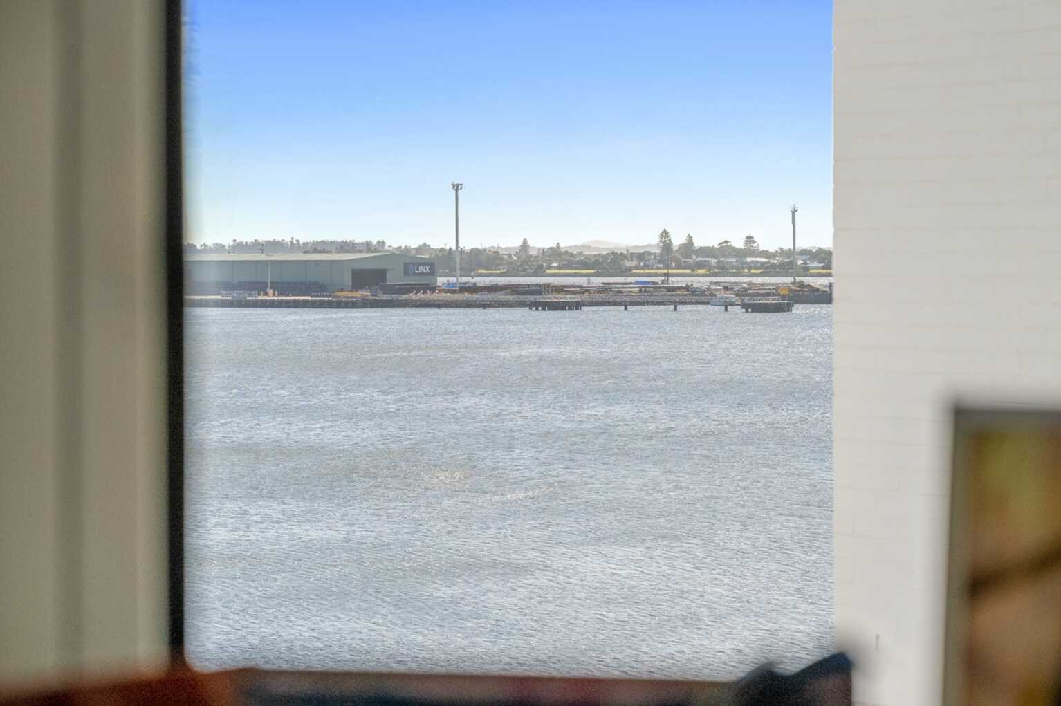 306/23 Honeysuckle Drive Newcastle