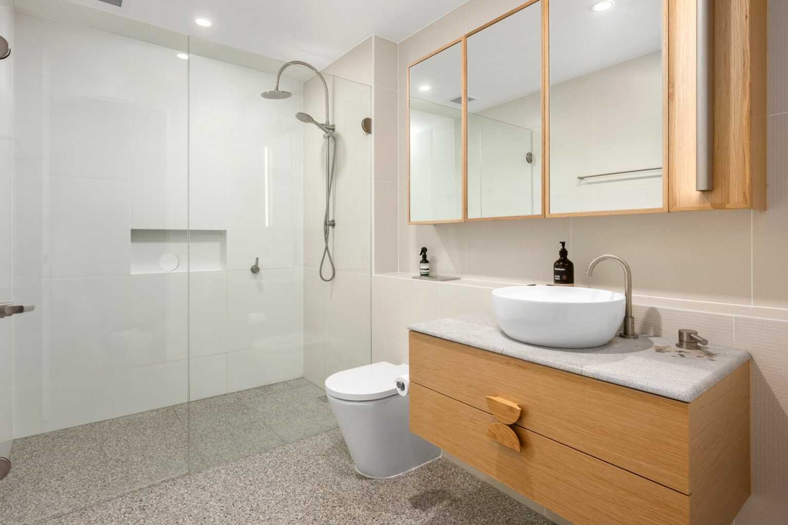 306/23 Honeysuckle Drive Newcastle