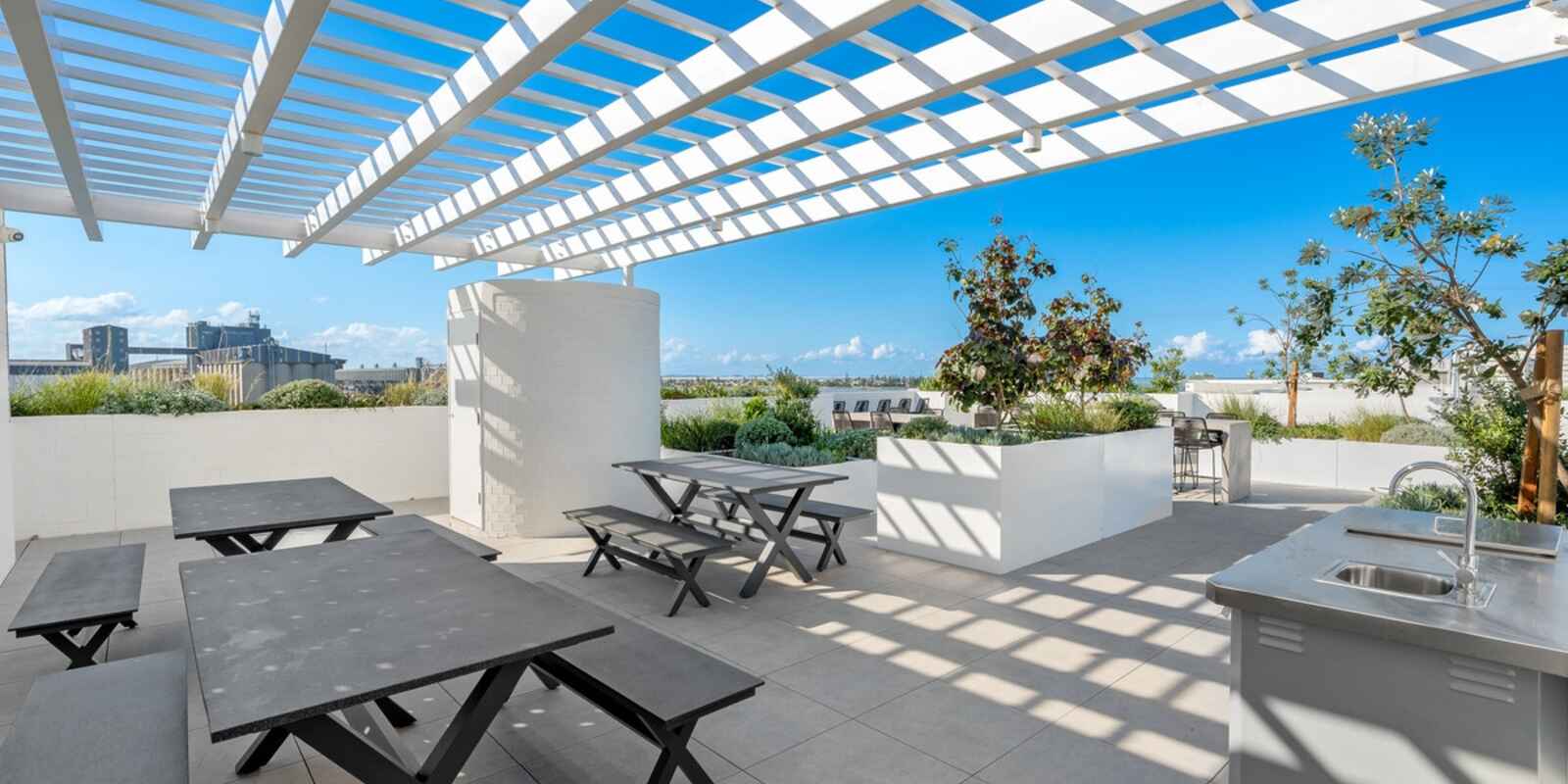 306/23 Honeysuckle Drive Newcastle