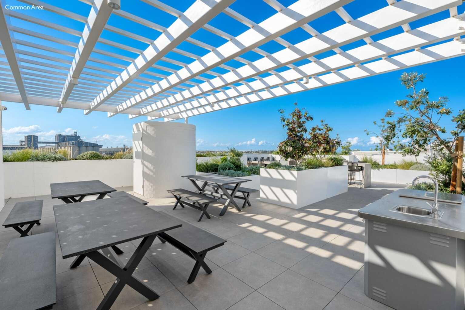 306/23 Honeysuckle Drive Newcastle