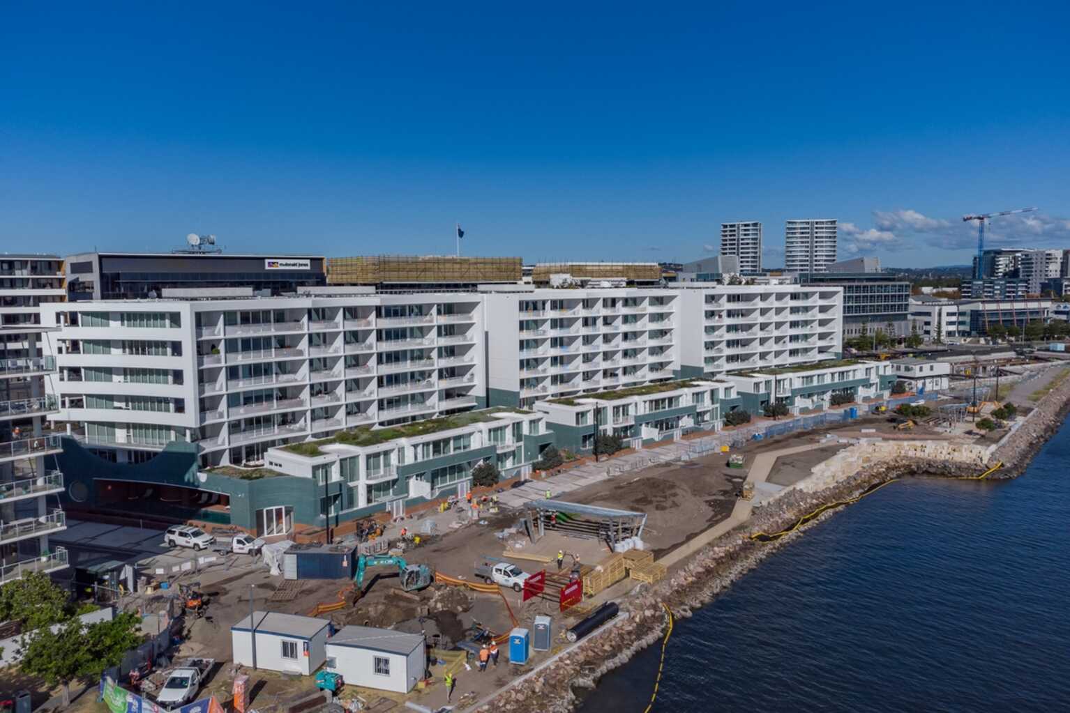 306/23 Honeysuckle Drive Newcastle