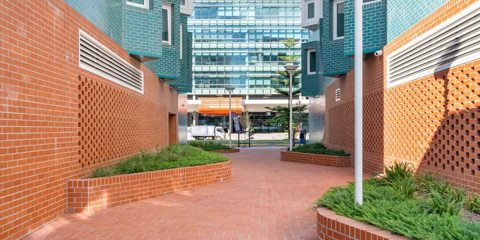 306/23 Honeysuckle Drive Newcastle