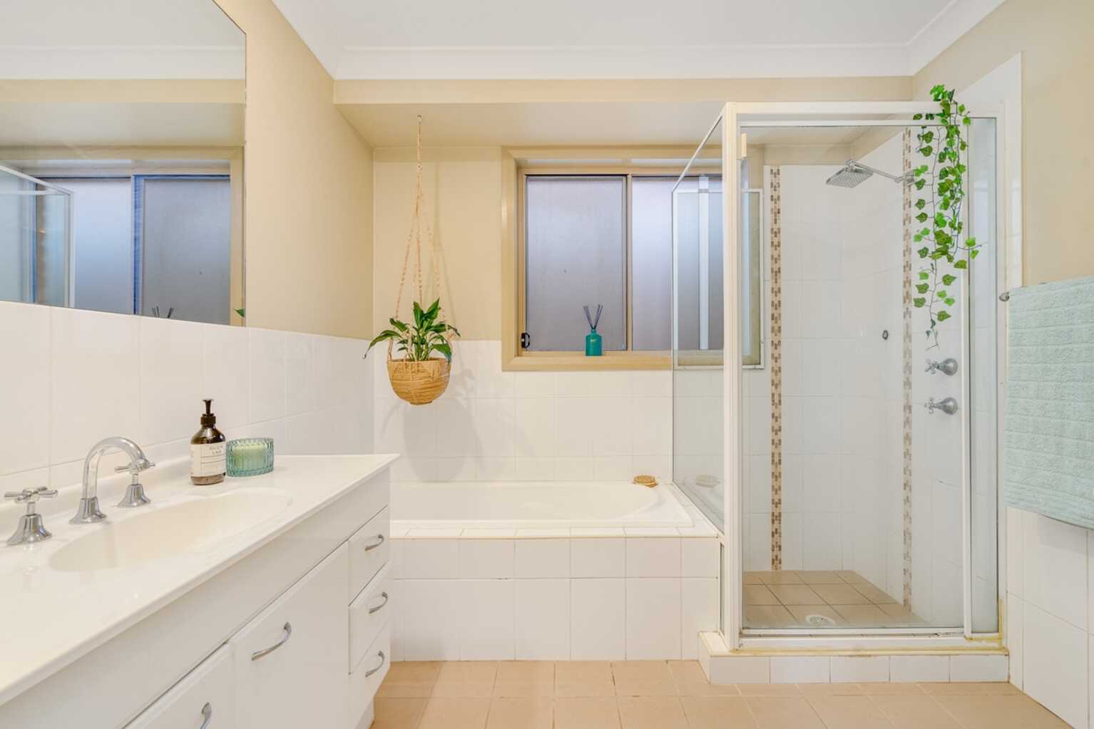 2/293 Pacific Highway Belmont North 2/293 Pacific Highway Belmont North