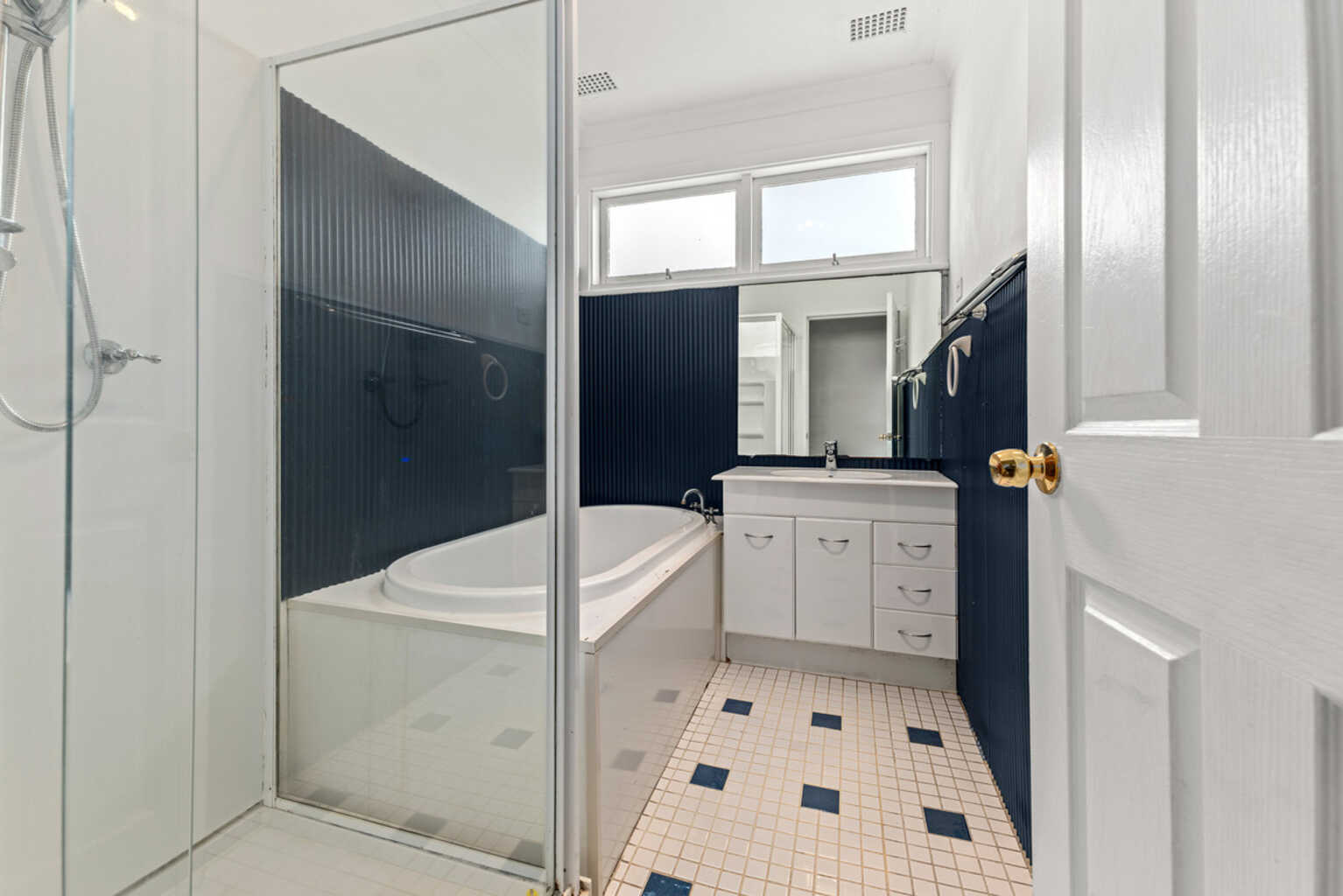 2 Trent Street Charlestown