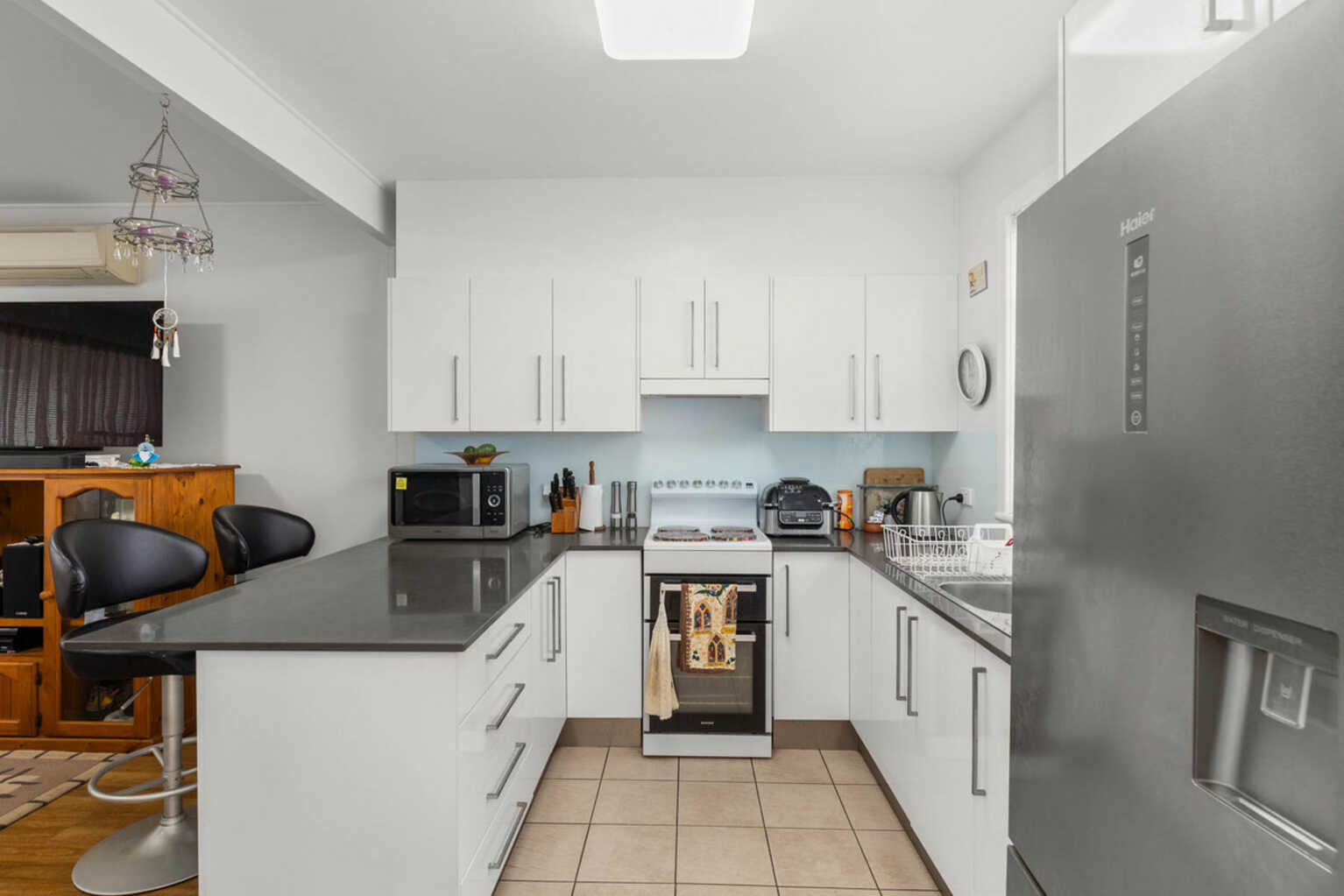 5 Maxwell Avenue Belmont North 5 Maxwell Avenue Belmont North