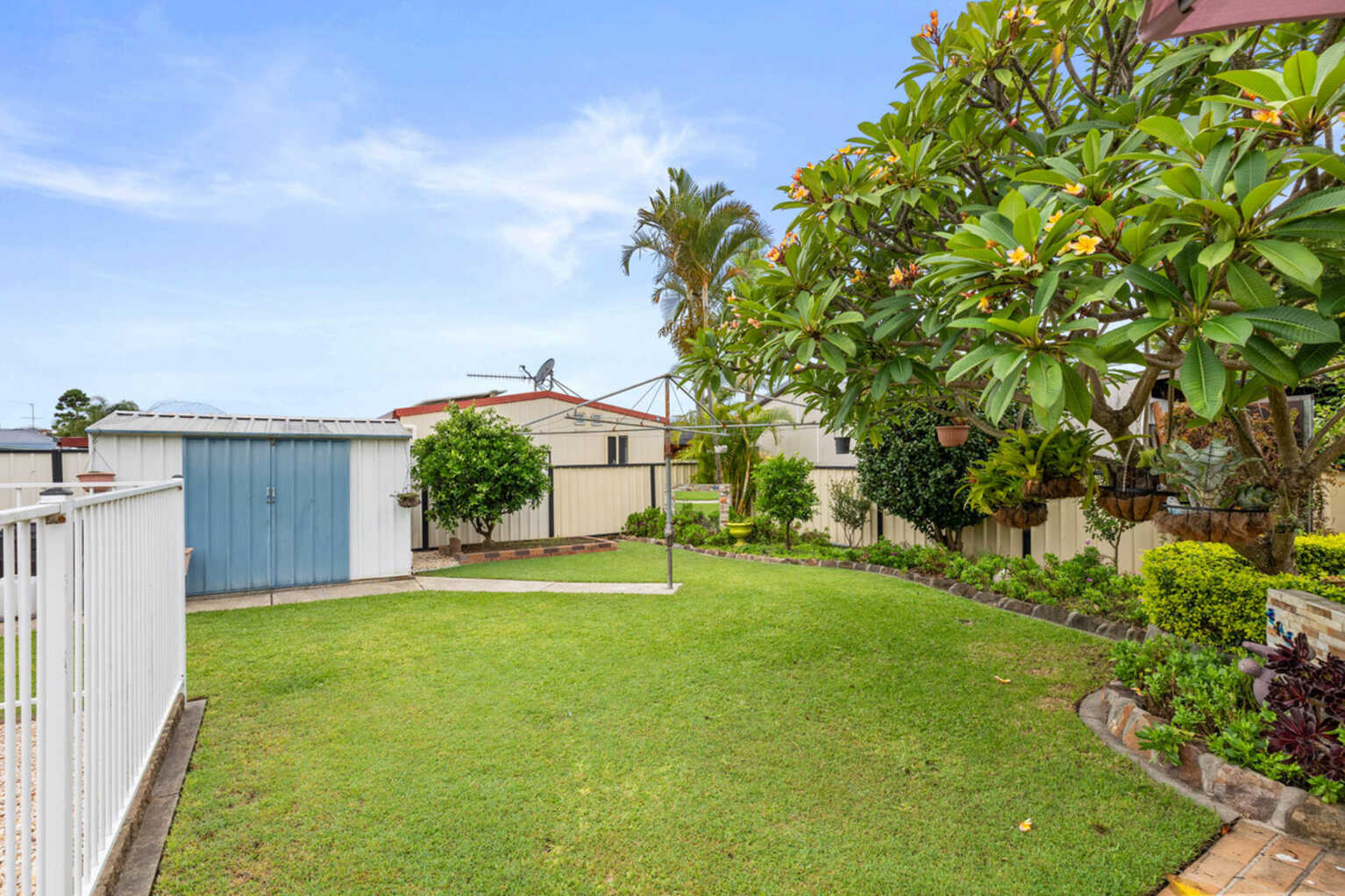 5 Maxwell Avenue Belmont North 5 Maxwell Avenue Belmont North