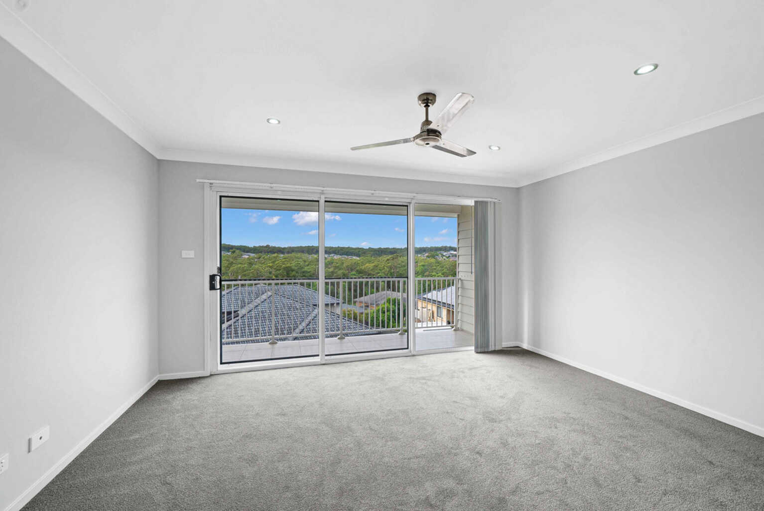 10 Aqua Court Cameron Park