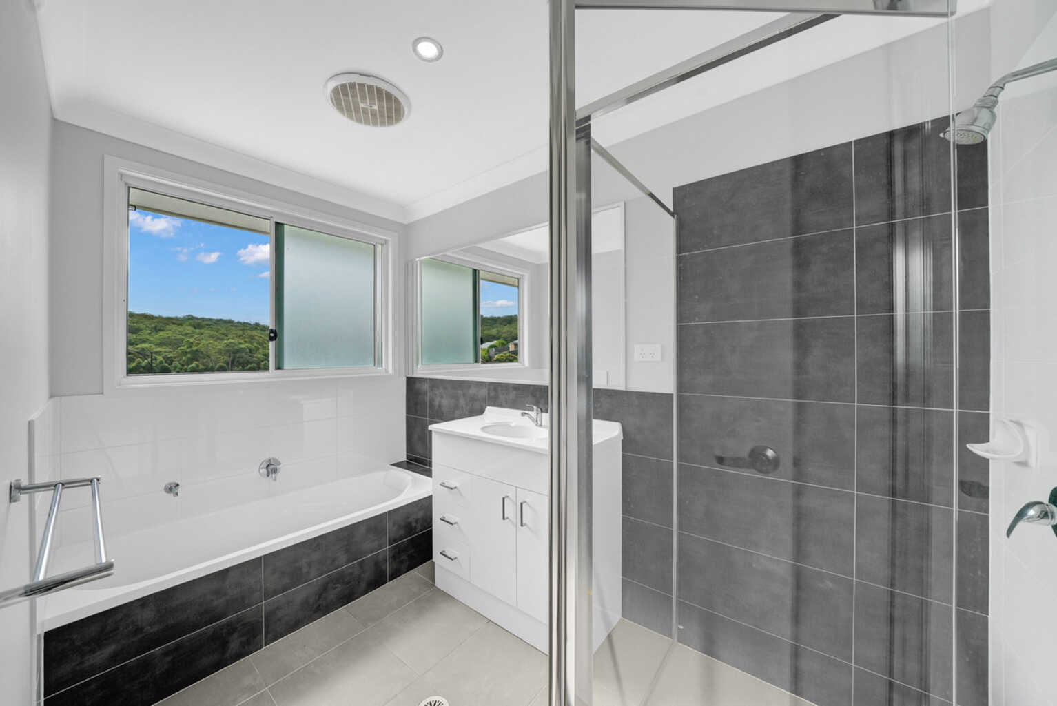 10 Aqua Court Cameron Park