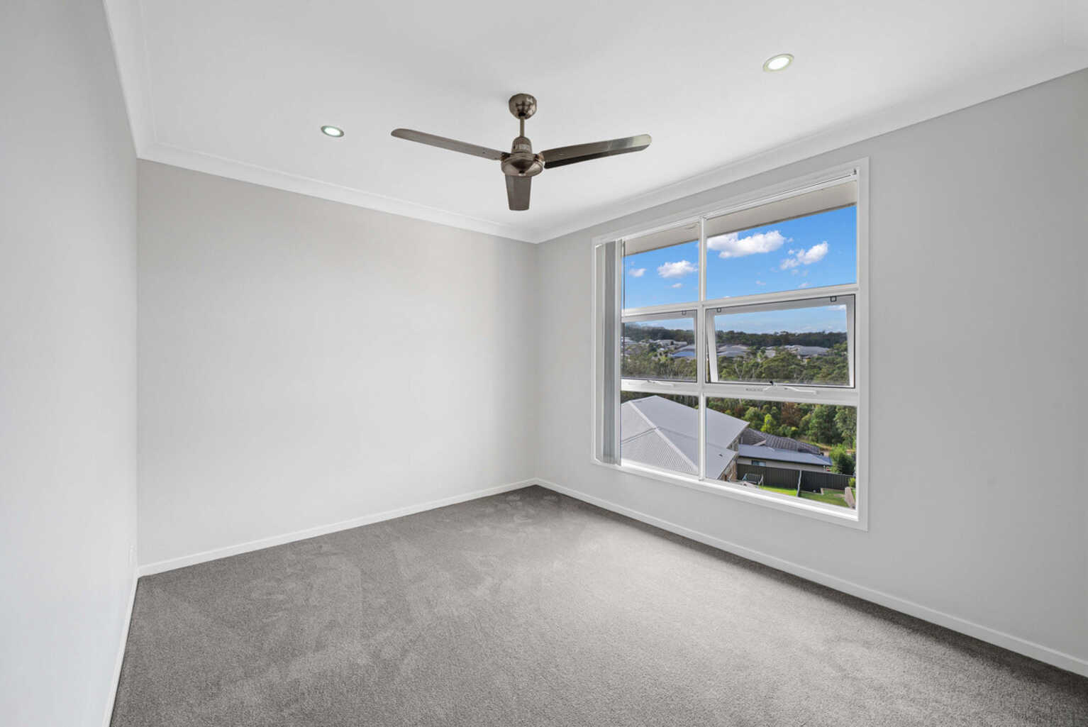 10 Aqua Court Cameron Park
