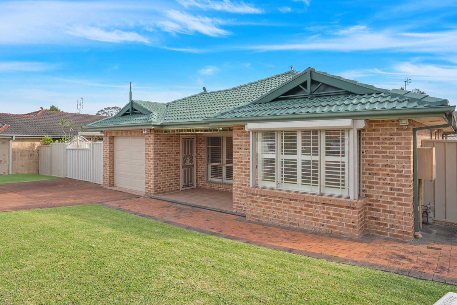 5 Angophora Close Mount Hutton