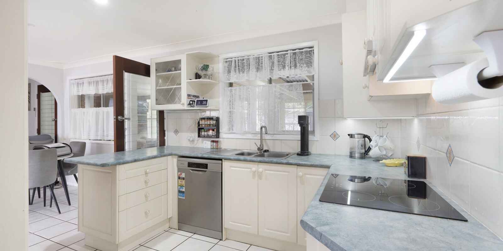 35 Galway Crescent Metford 35 Galway Crescent Metford