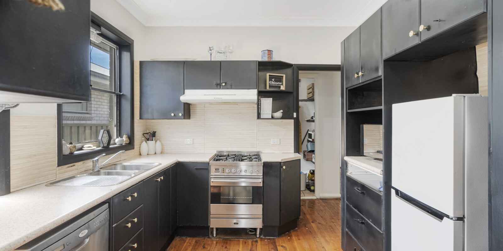 20 Harry Street Belmont South 20 Harry Street Belmont South