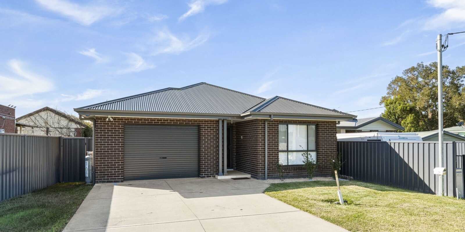 147b Wommara Avenue Belmont North