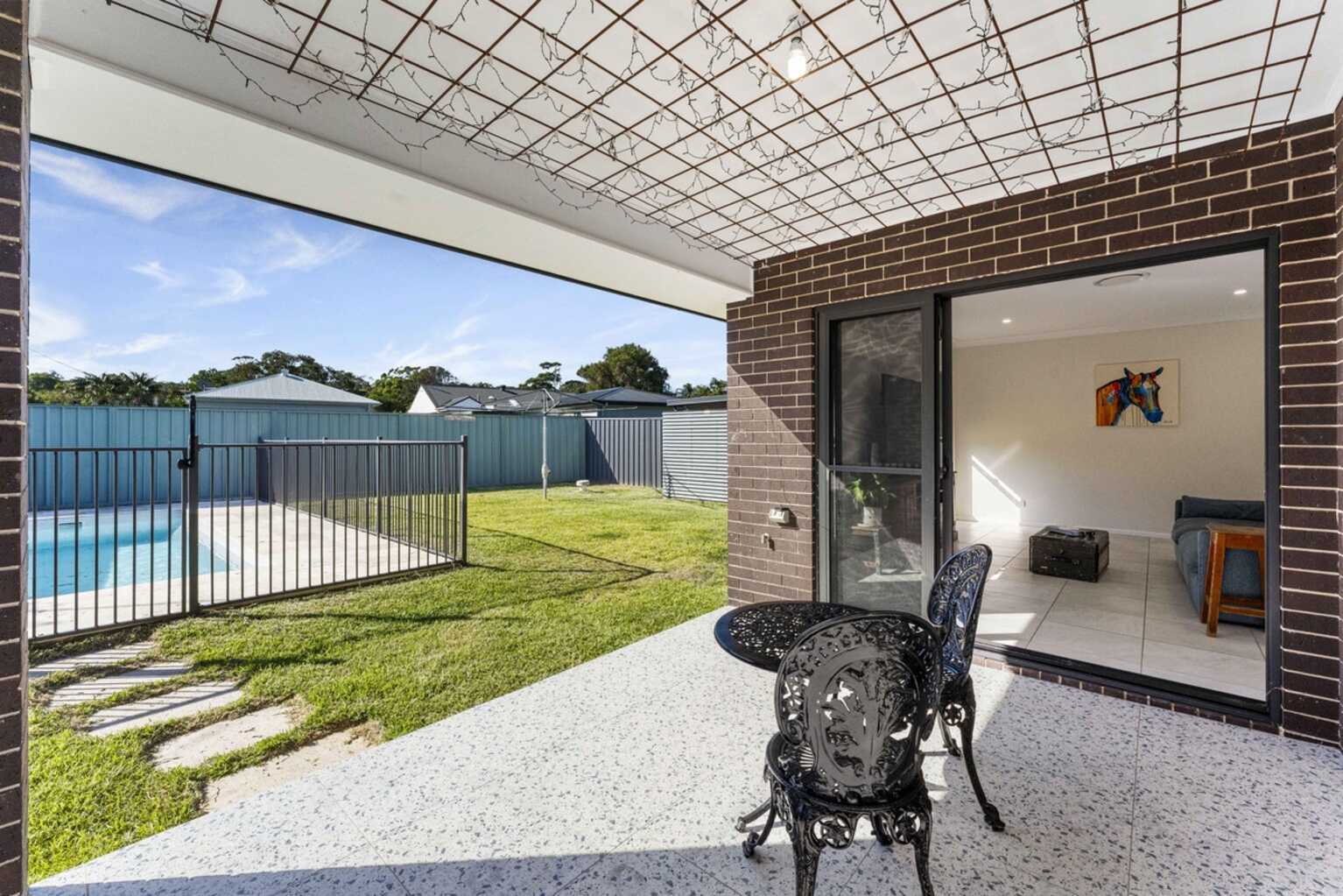 147b Wommara Avenue Belmont North