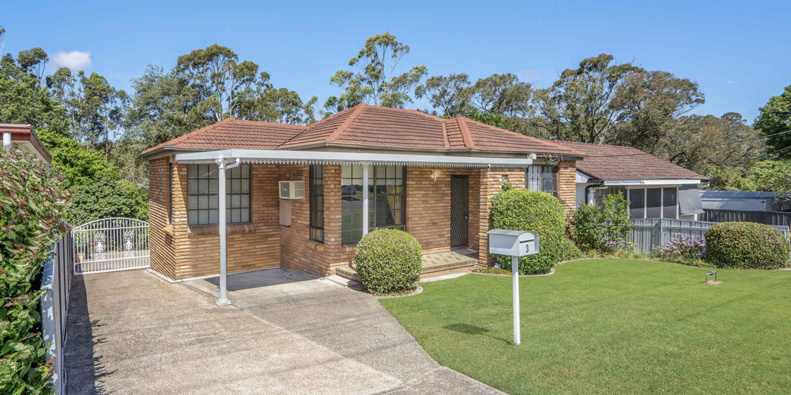 3 Kirkdale Drive Kotara South 3 Kirkdale Drive Kotara South