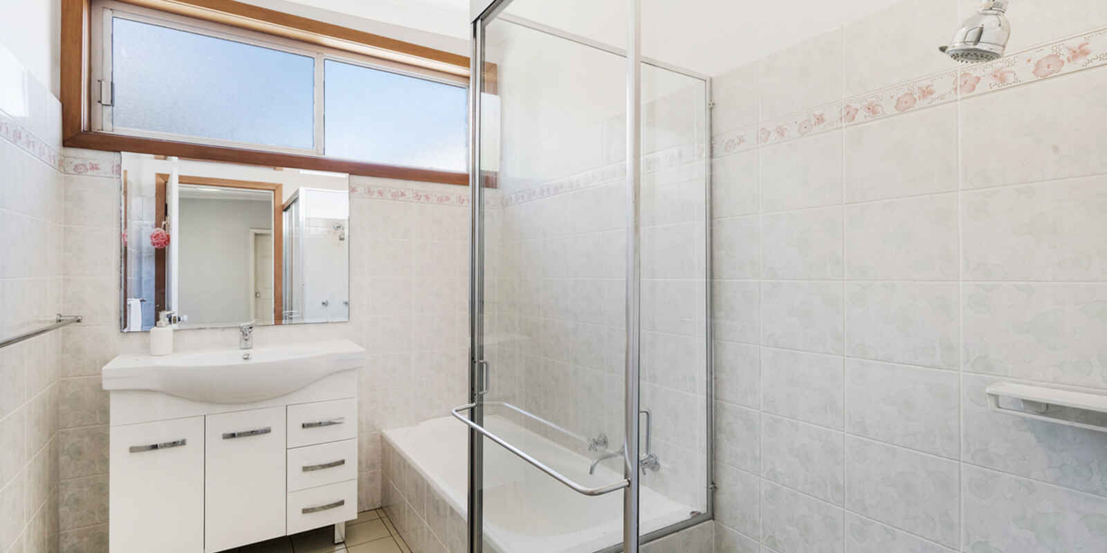 3 Kirkdale Drive Kotara South 3 Kirkdale Drive Kotara South