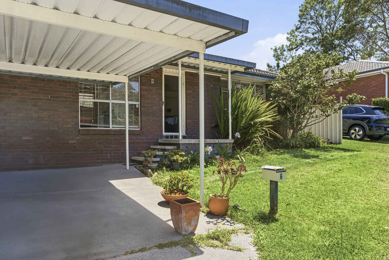 6 Ascot Street Glendale